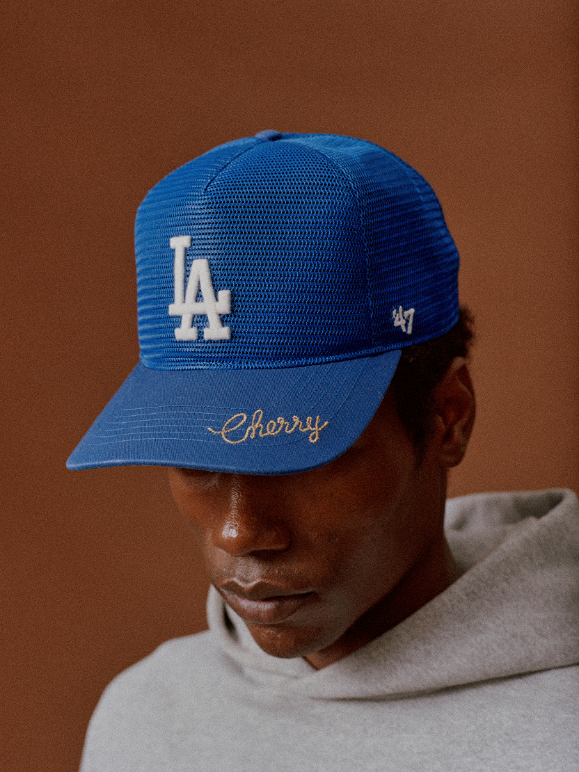Mid Summer Classics blue cap detail