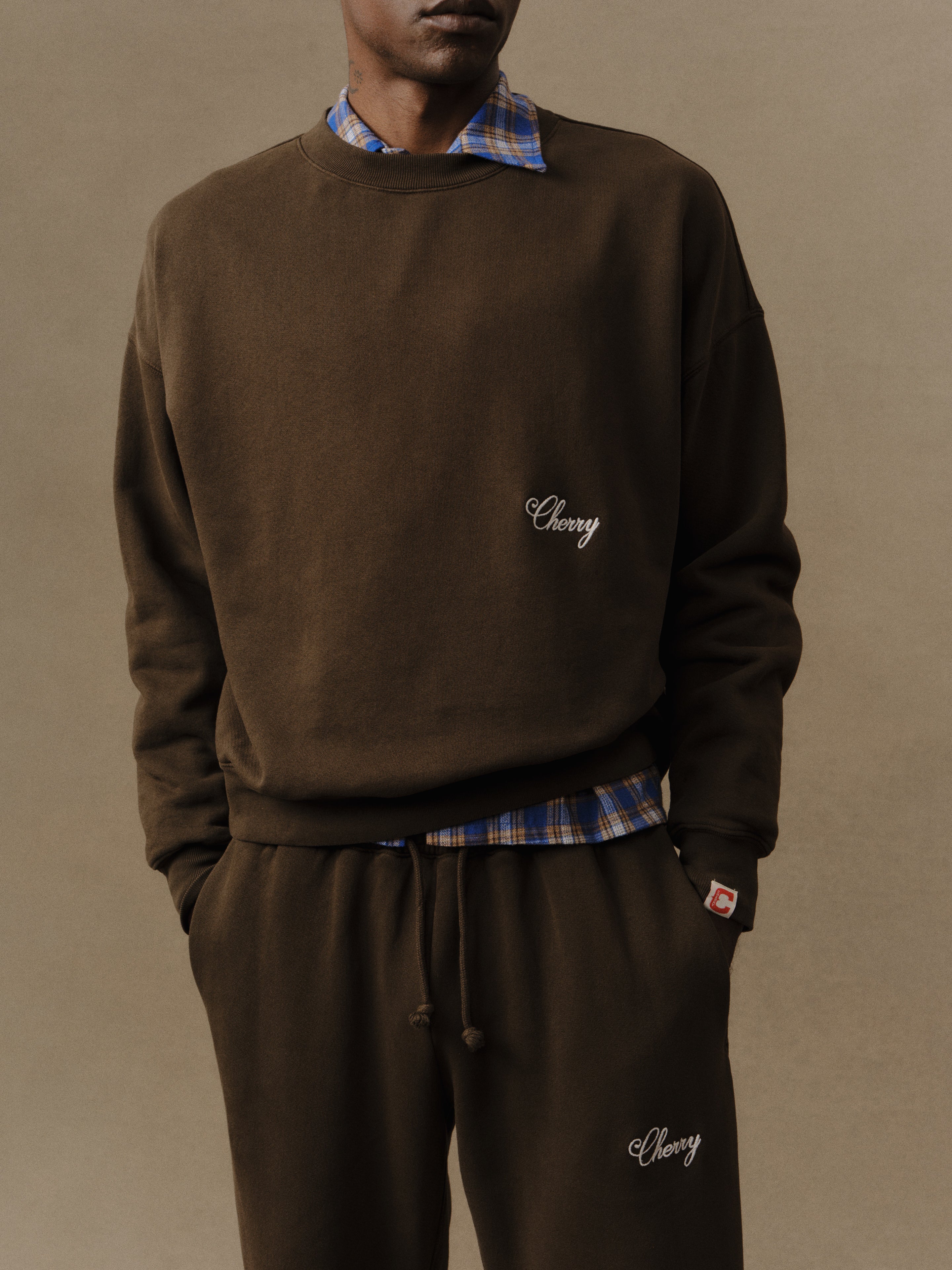 American Classic Crewneck (Chocolate)