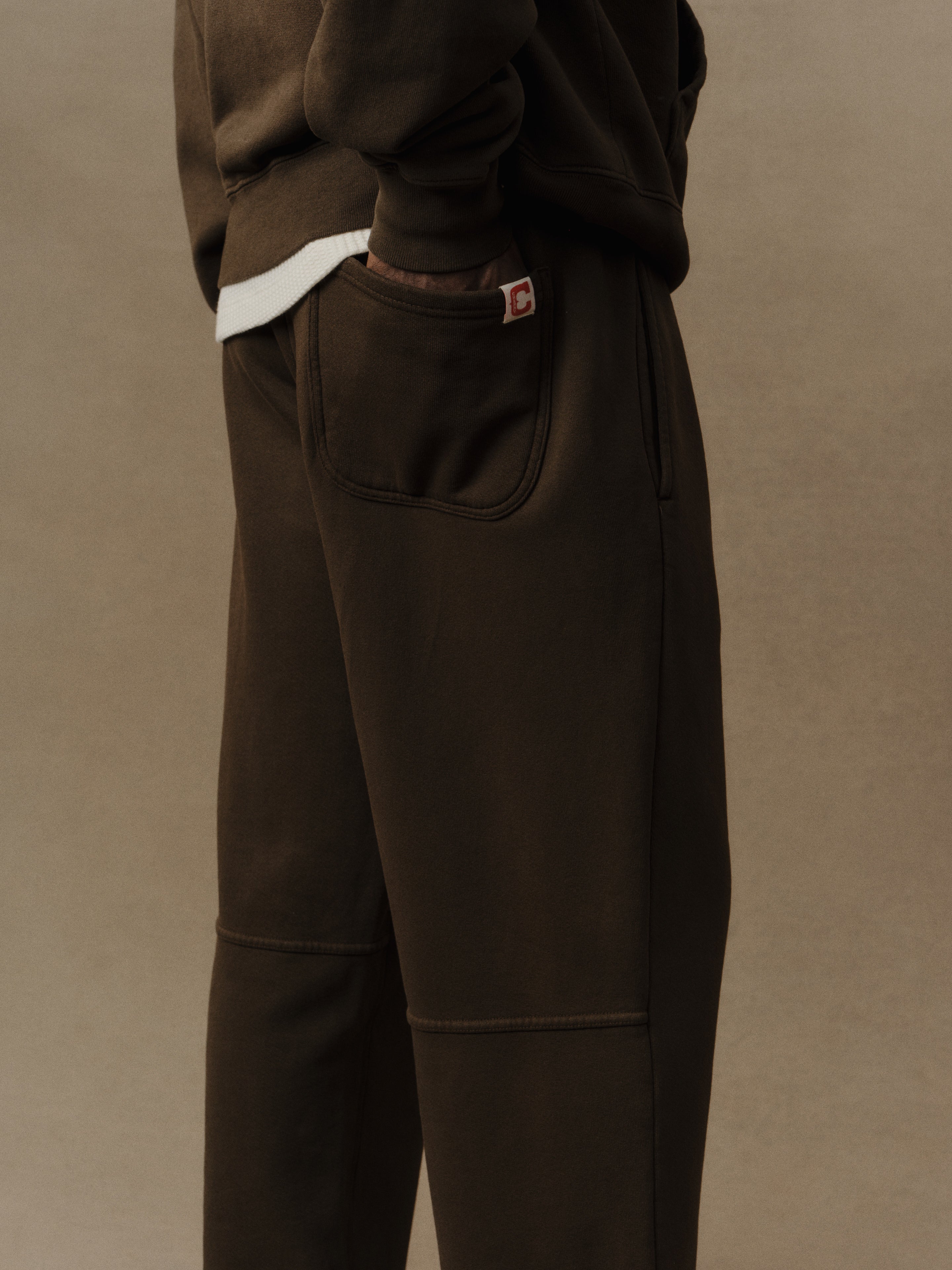 American Classic Sweatpants (Chocolate)