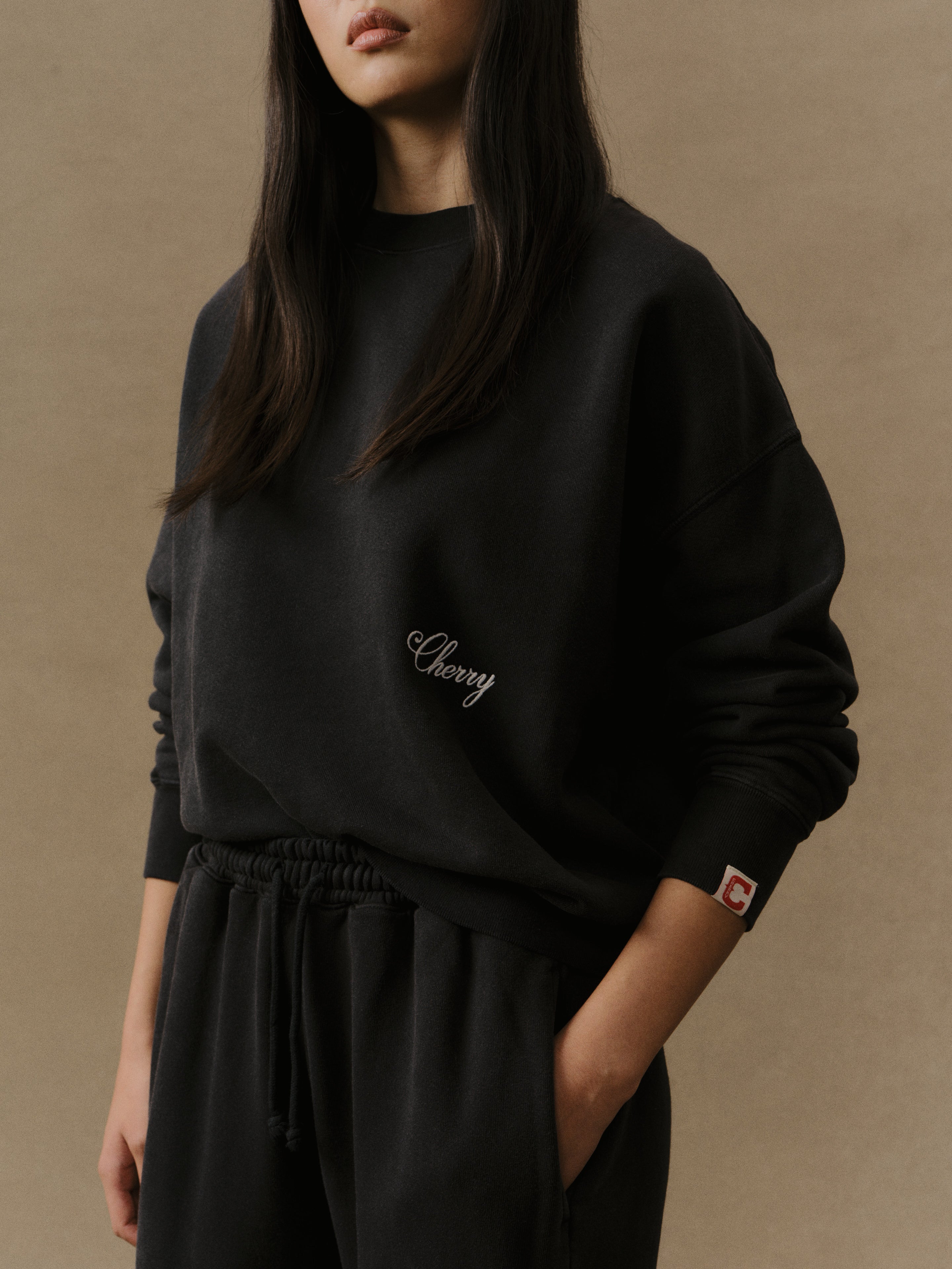 American Classic Crewneck (Vintage Black)