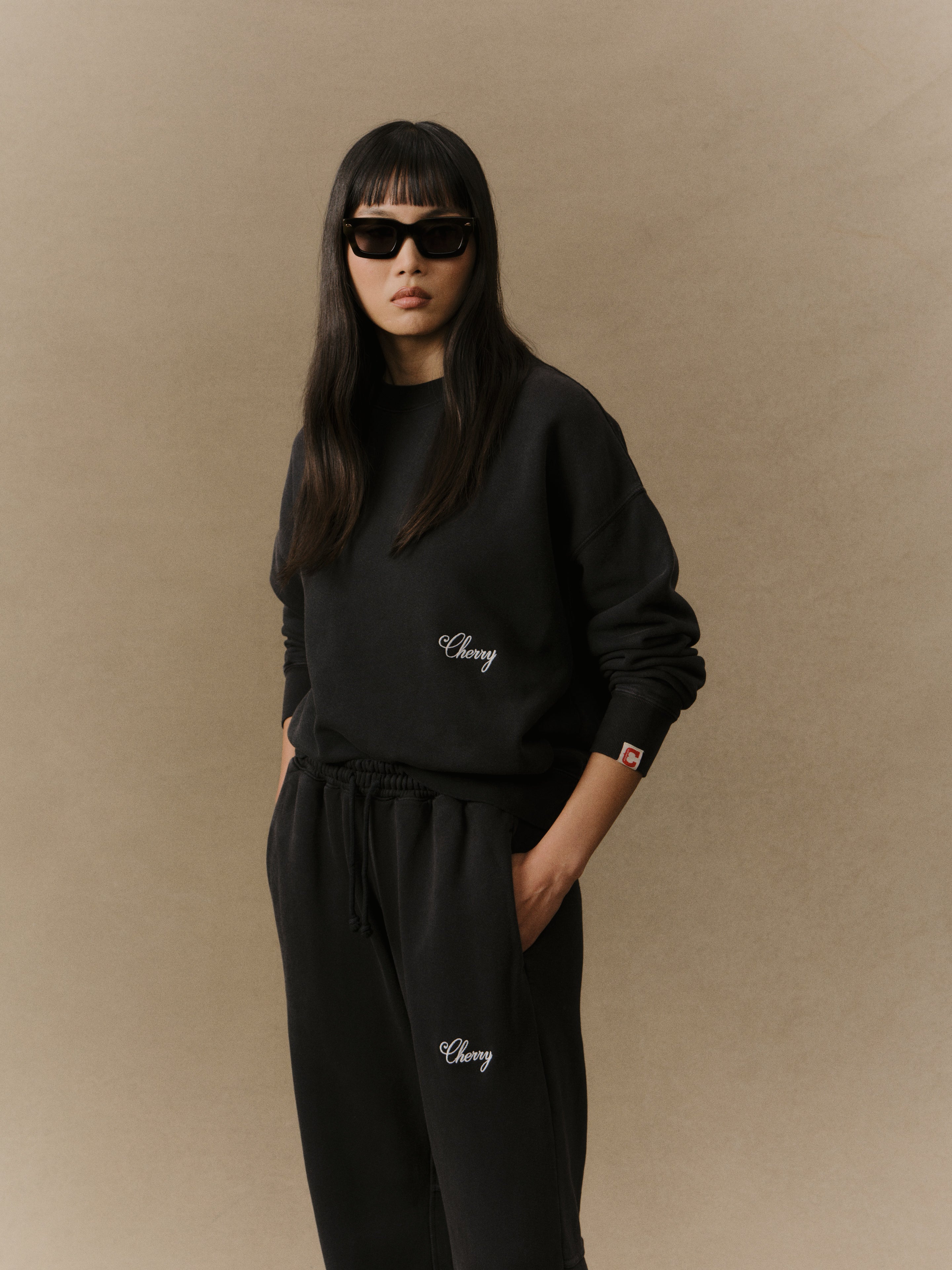 American Classic Crewneck (Vintage Black)