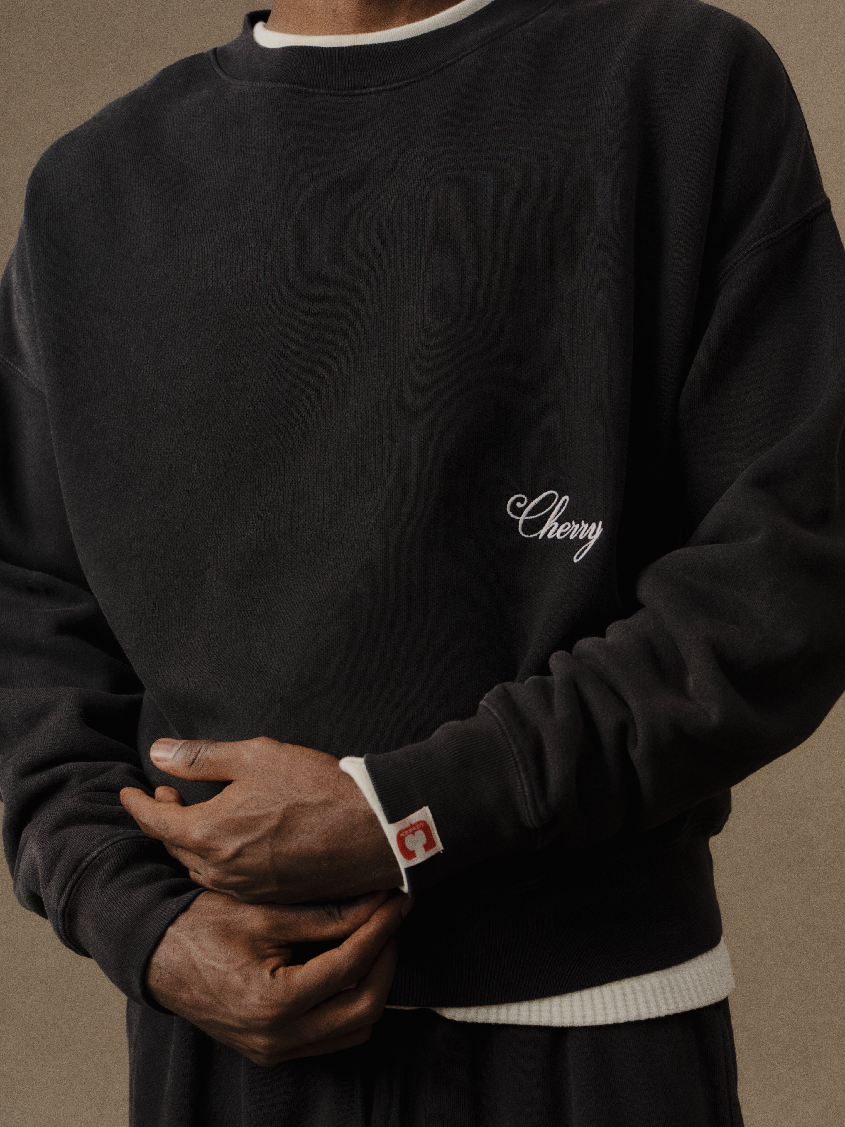 American Classic Crewneck (Vintage Black)