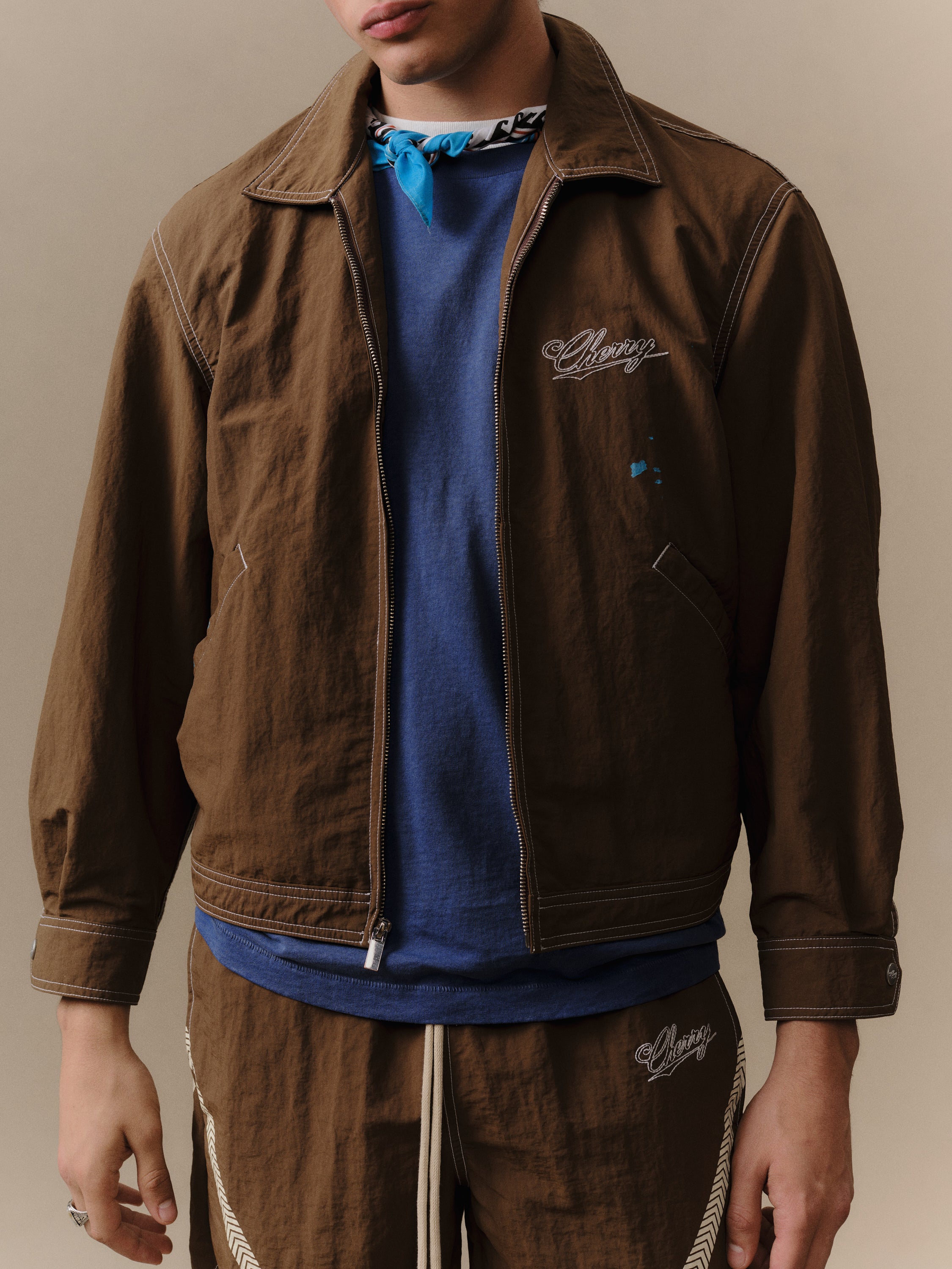 Nylon Running Jacket (Brown) – CHERRY LA Nylon Running Jacket (Brown) – CHERRY LA