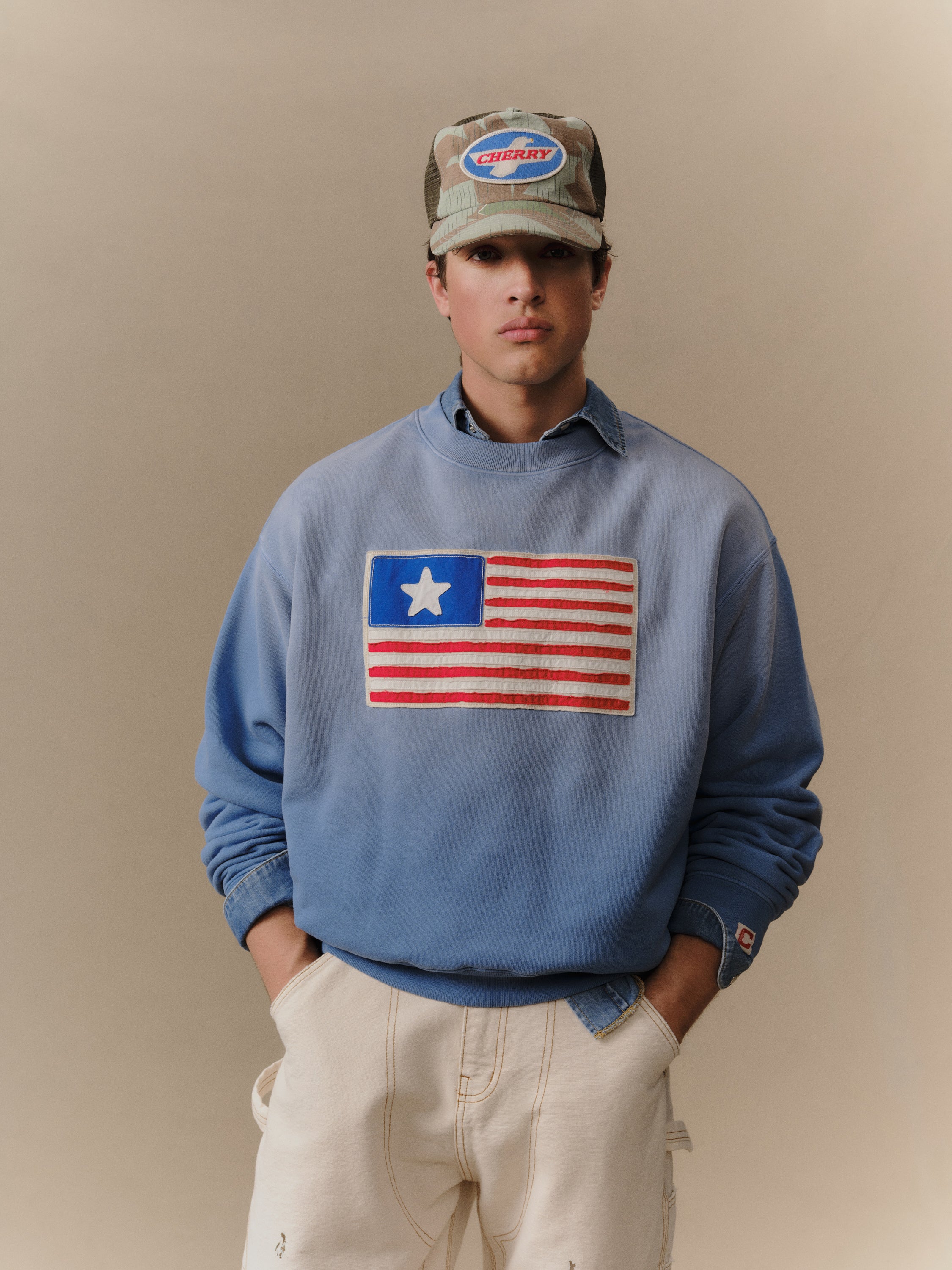 1 Star Crewneck (Steel Blue)