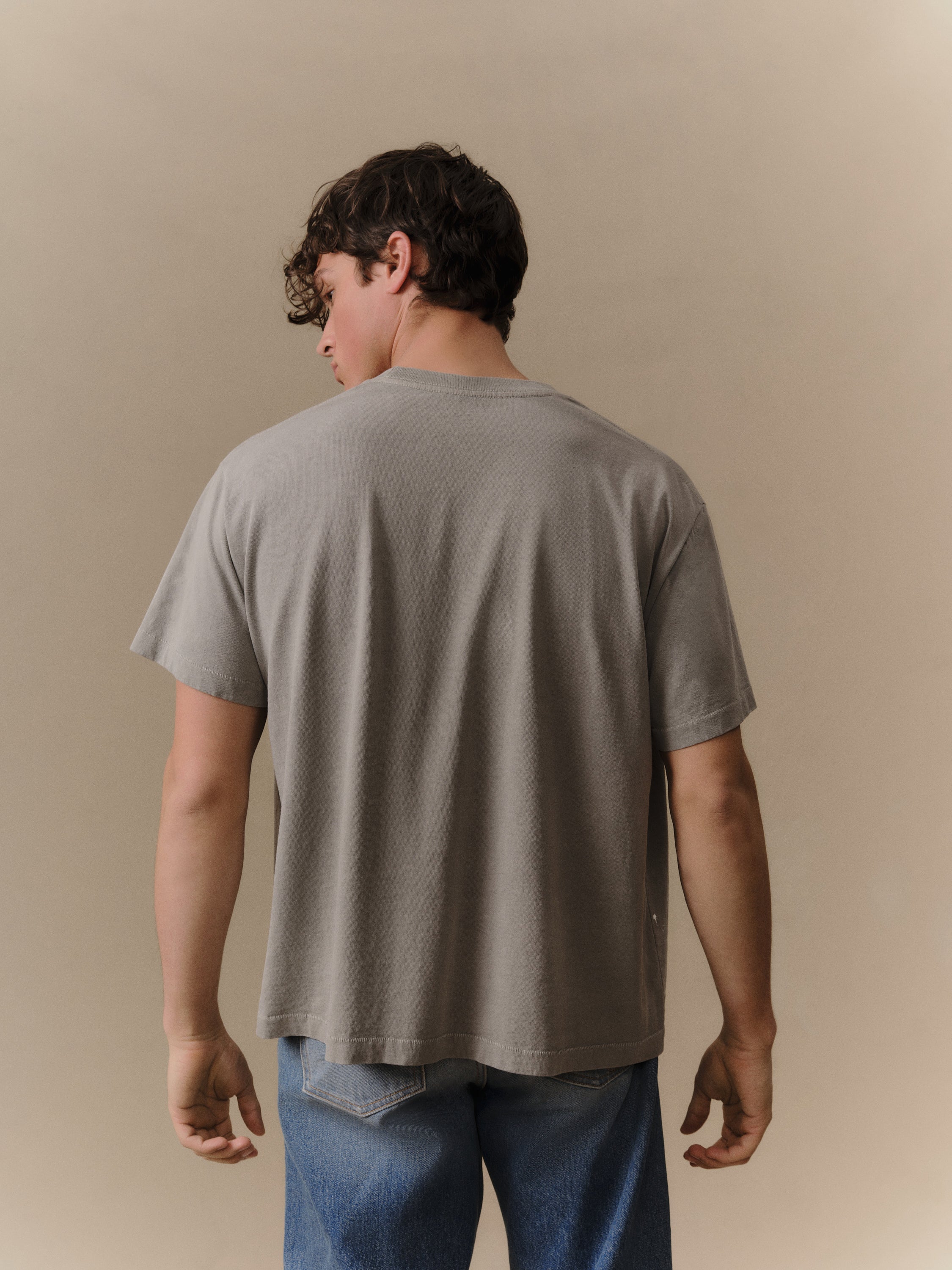 Chevron Boxy Pocket T-Shirt (Smoke) – CHERRY LA