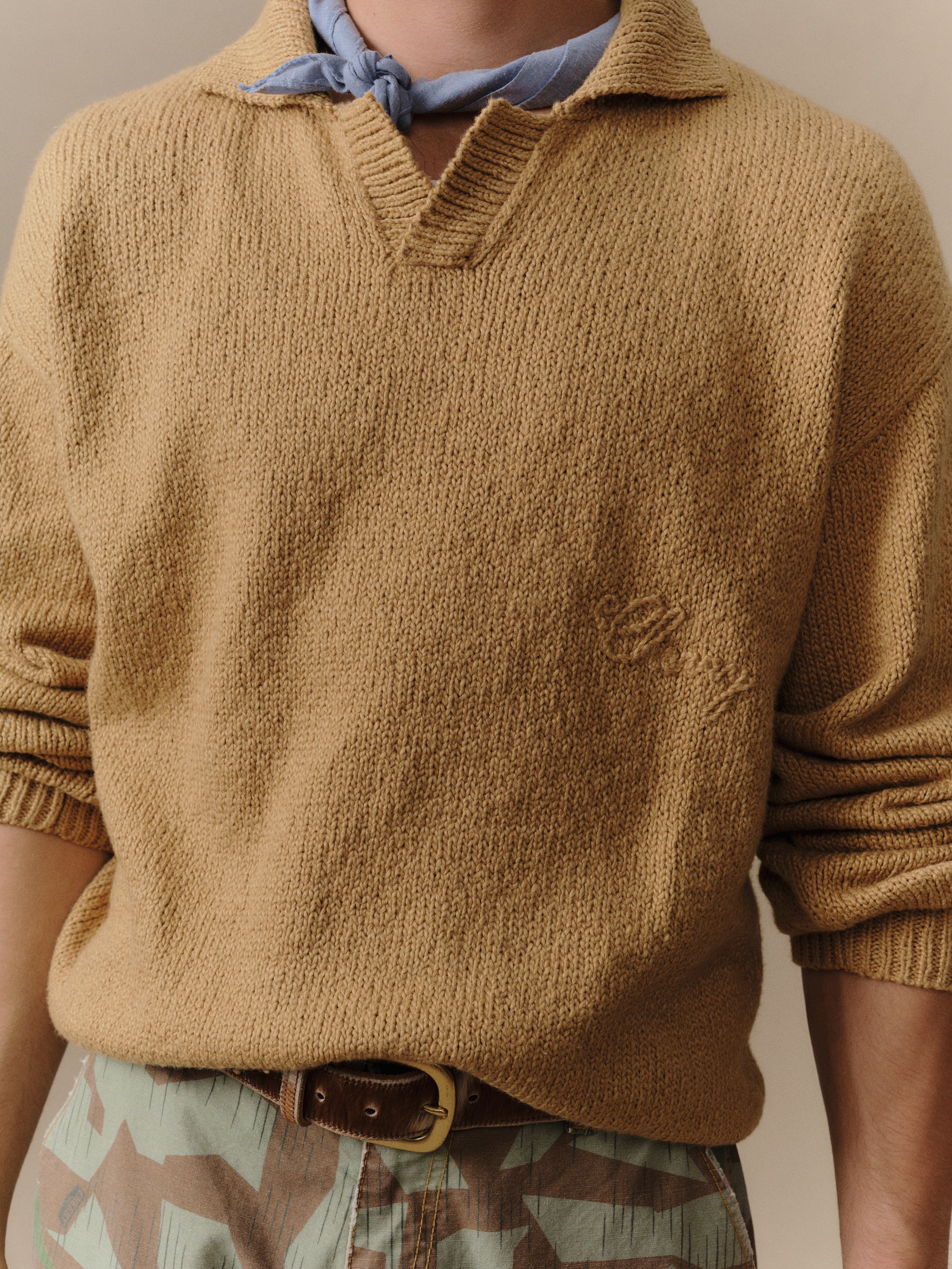 5 Star Henley Knit Crew (Desert Tan)