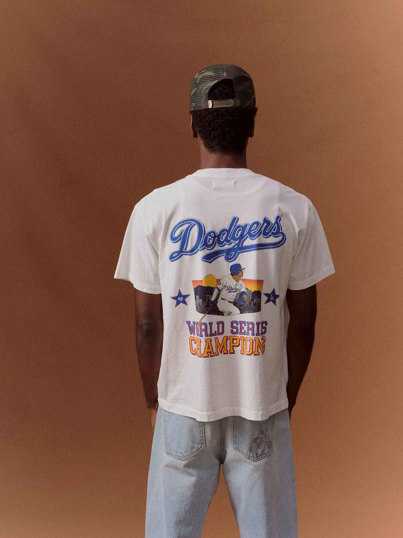 Mid Summer Classics Classic Pocket T-Shirt (Vintage White) – CHERRY LA