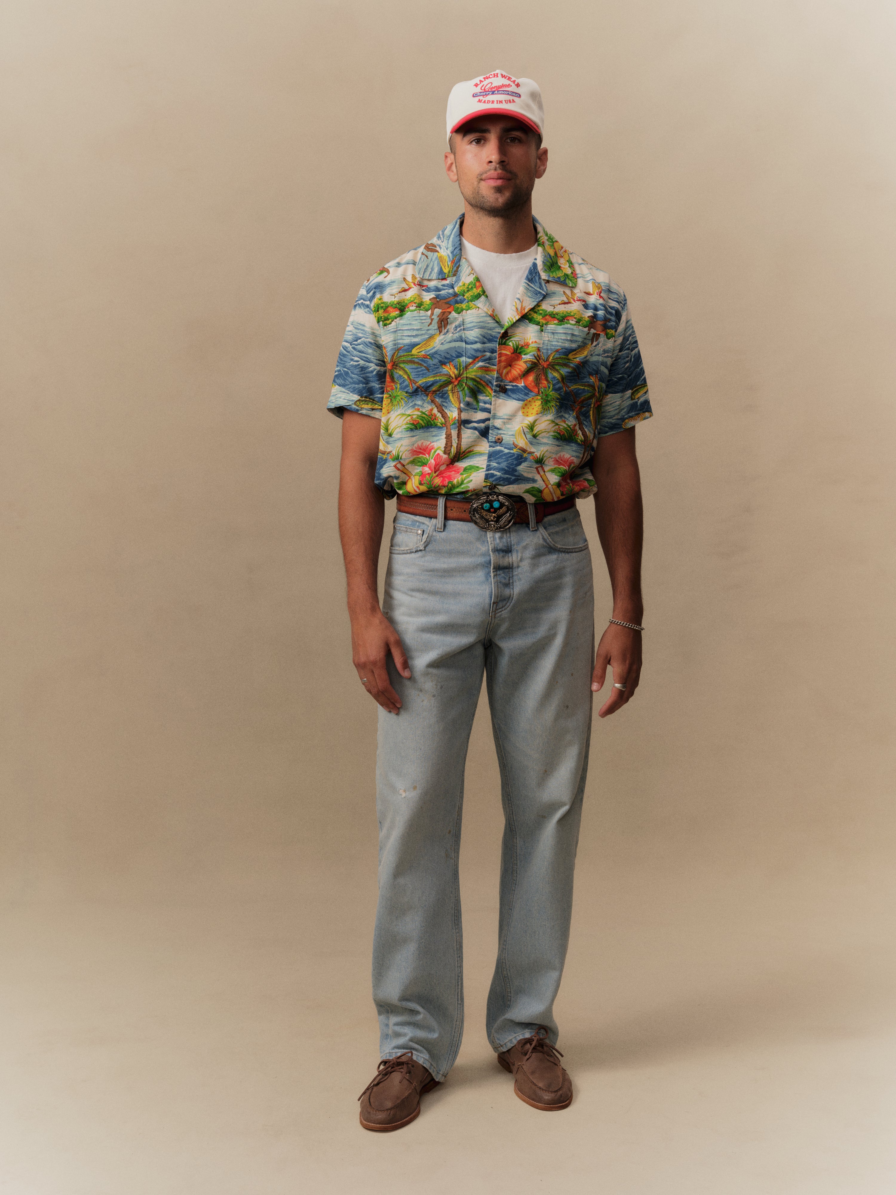 Relaxed 5 Pocket Jeans (Light Wash)