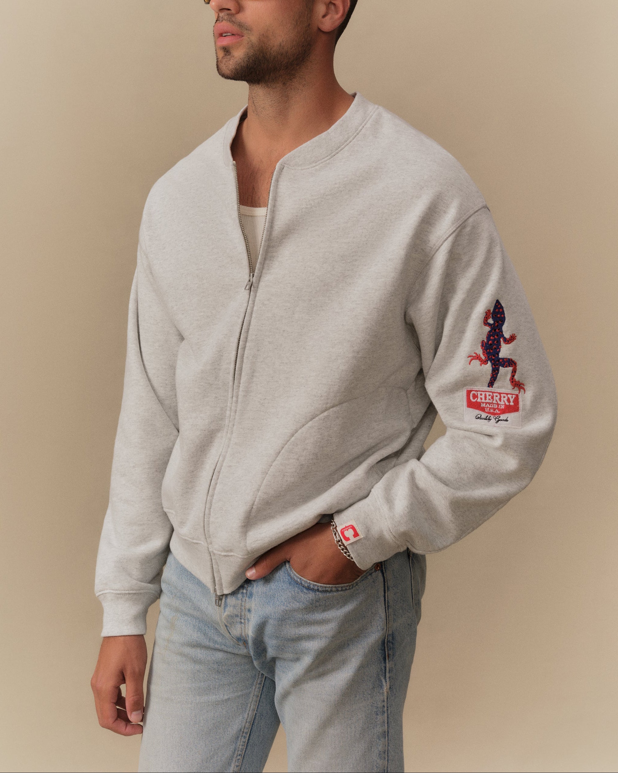 Gecko Zip Up Crew (Heather Grey) – CHERRY LA