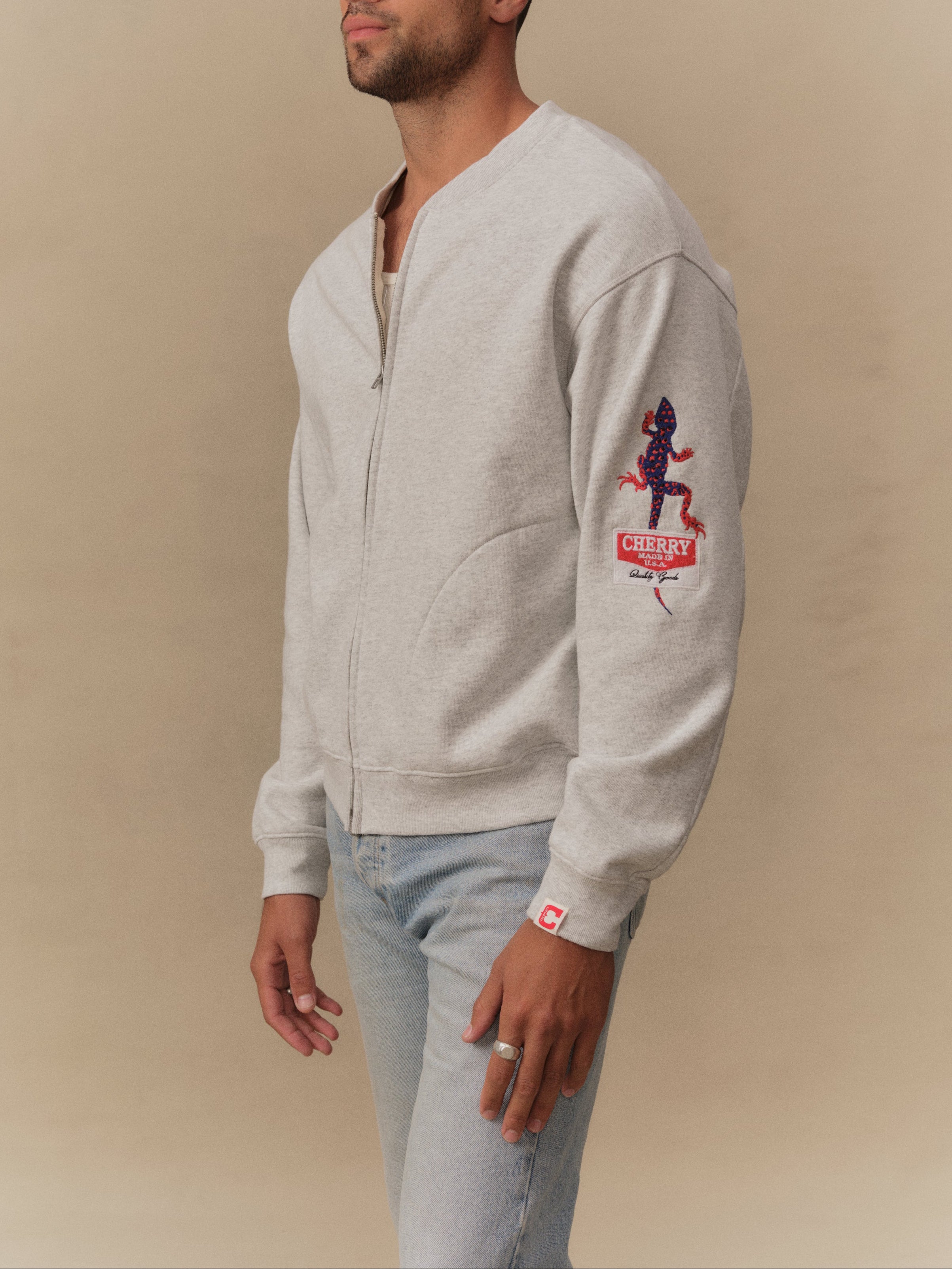 Gecko Zip Up Crew (Heather Grey) – CHERRY LA
