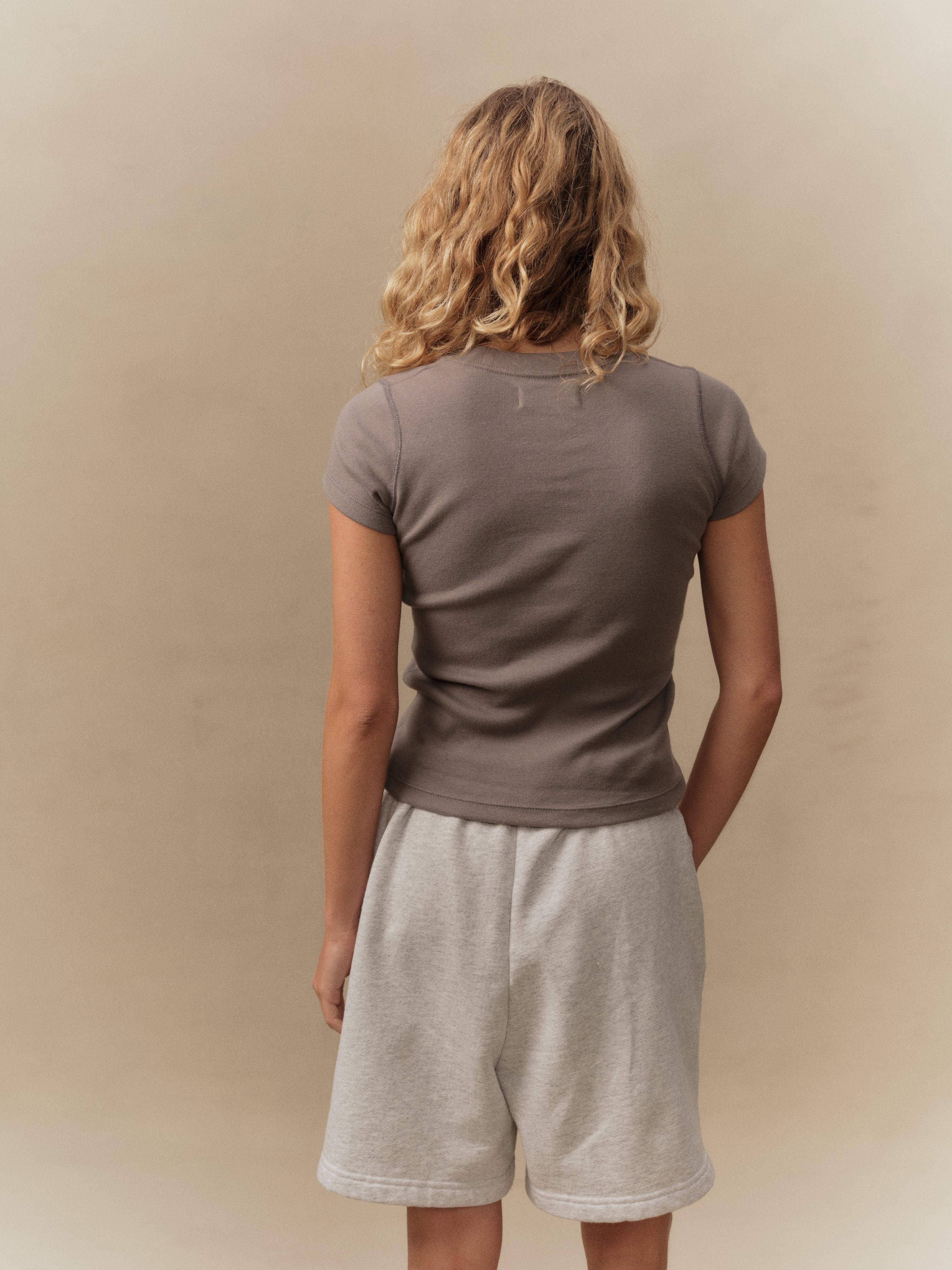 Women's Ribbed Fitted Tee (Smoke)