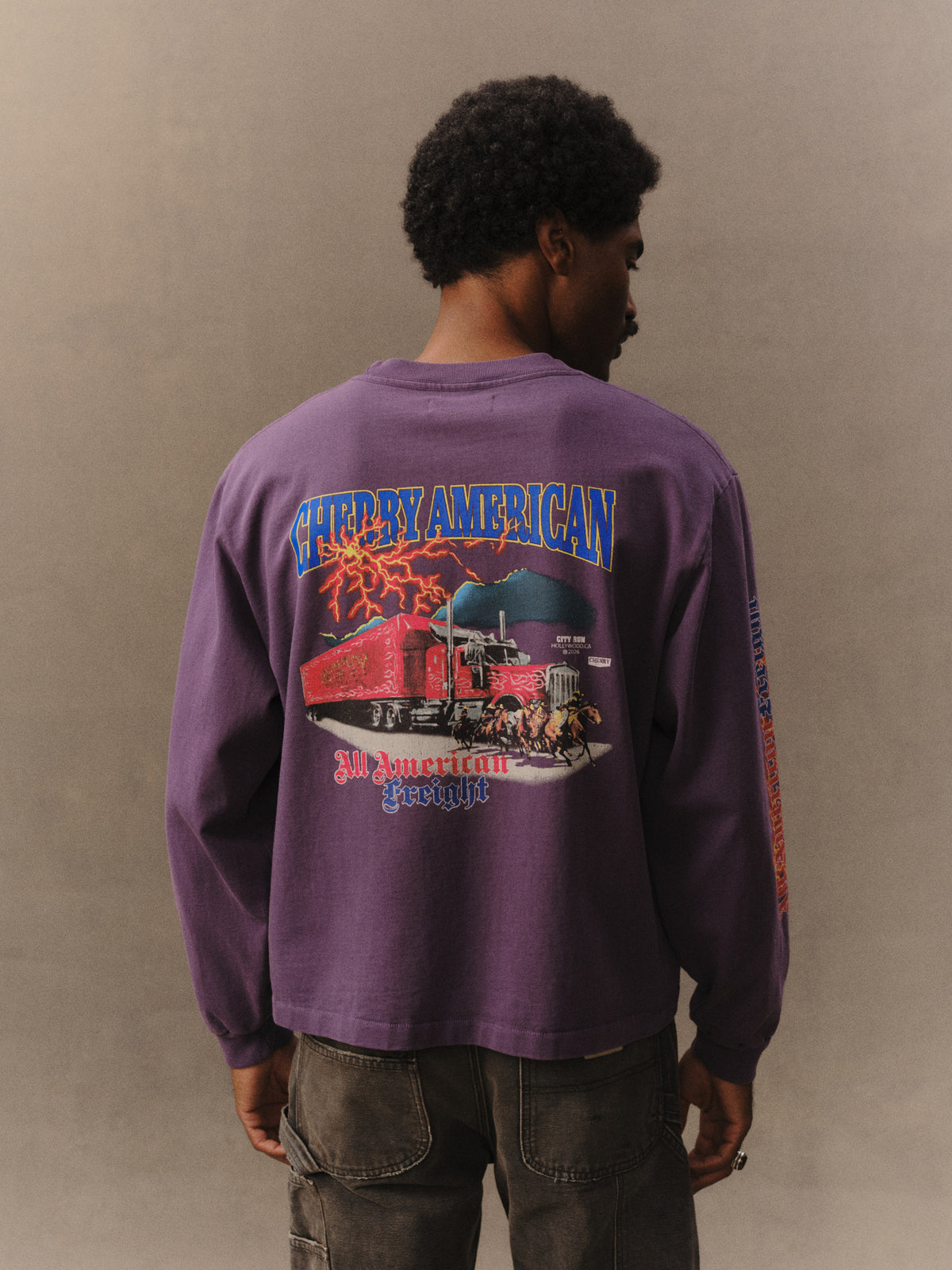 American Freight Longsleeve