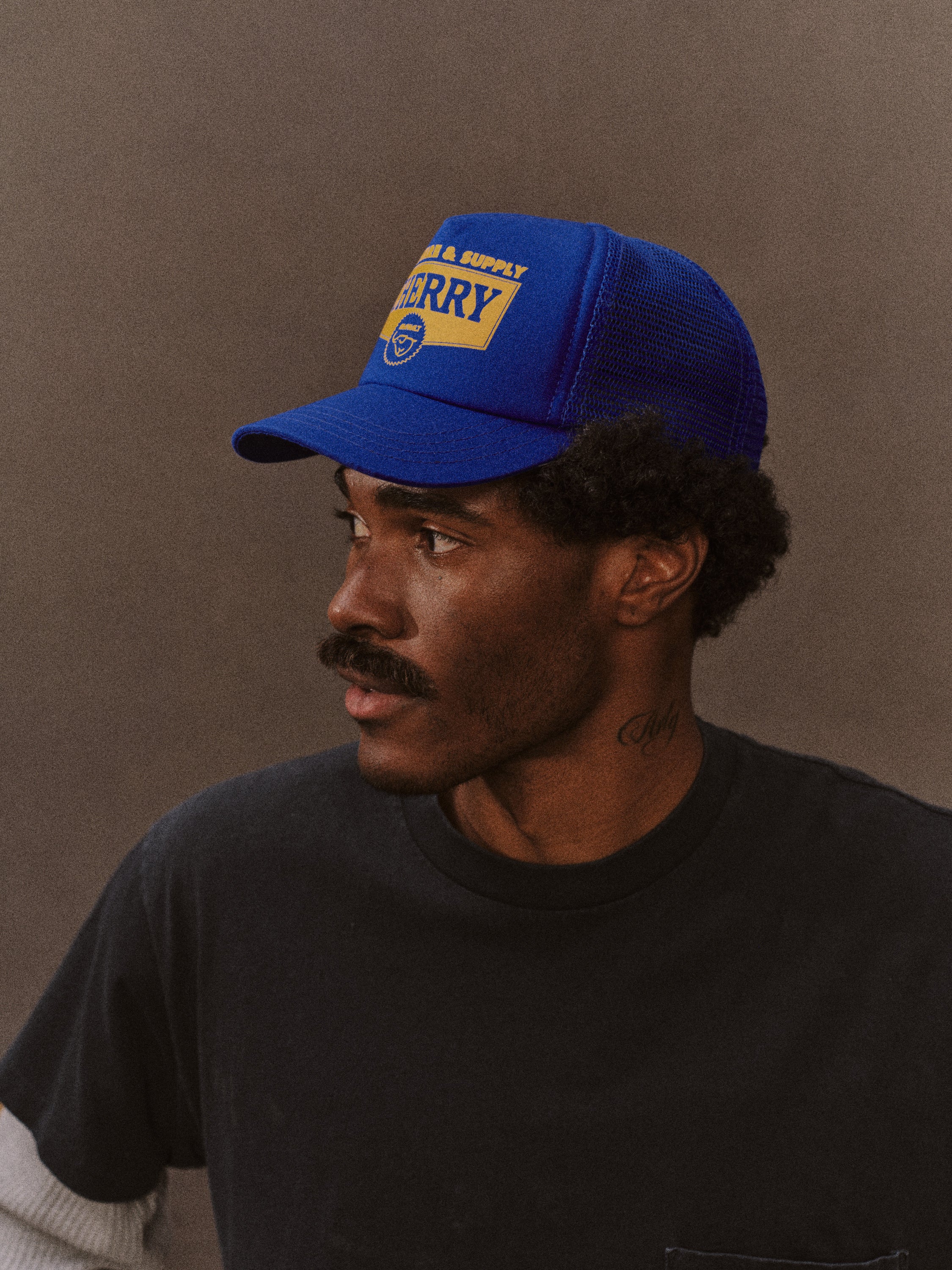 Anawalt Trucker