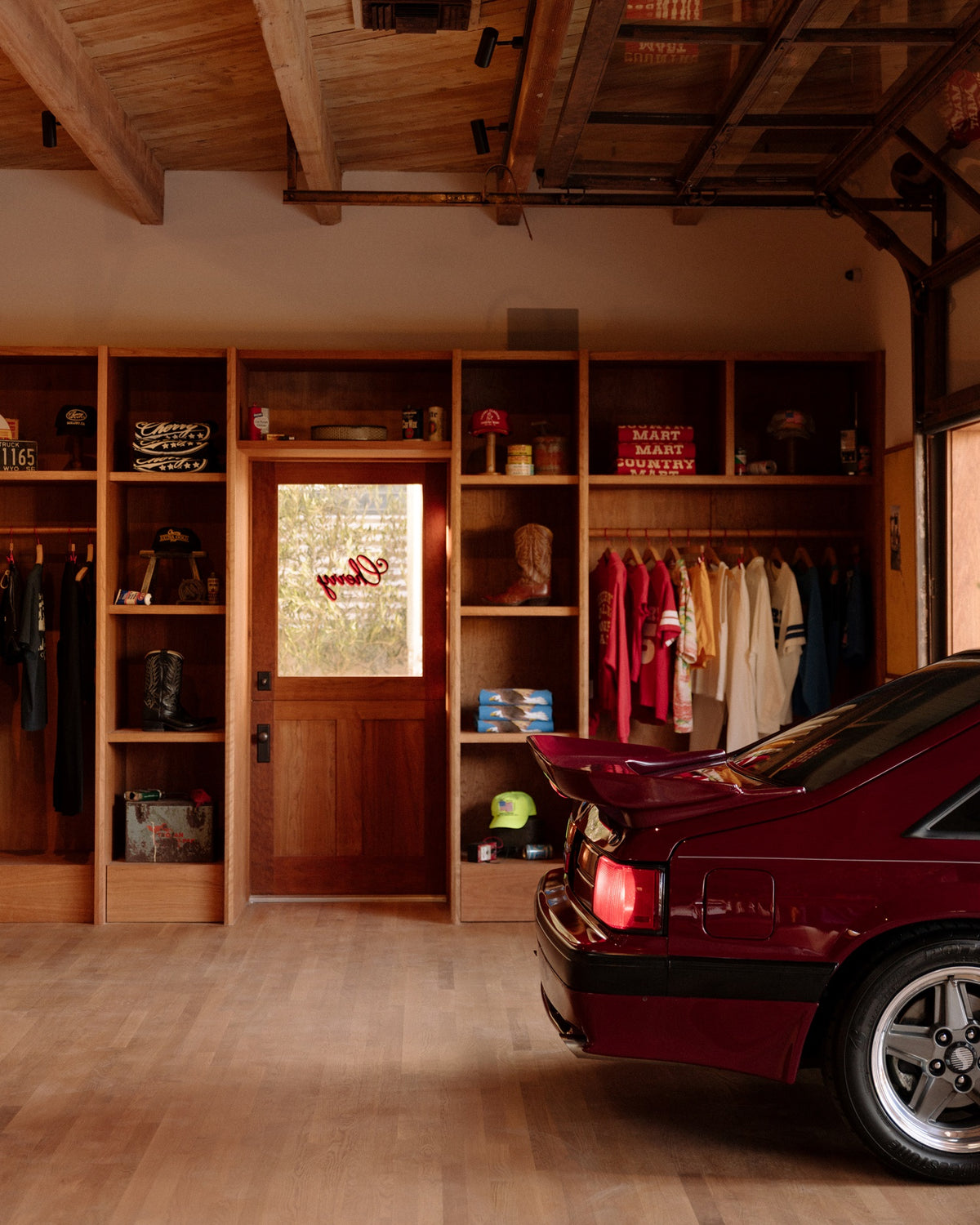 Cherry Malibu interior lounge