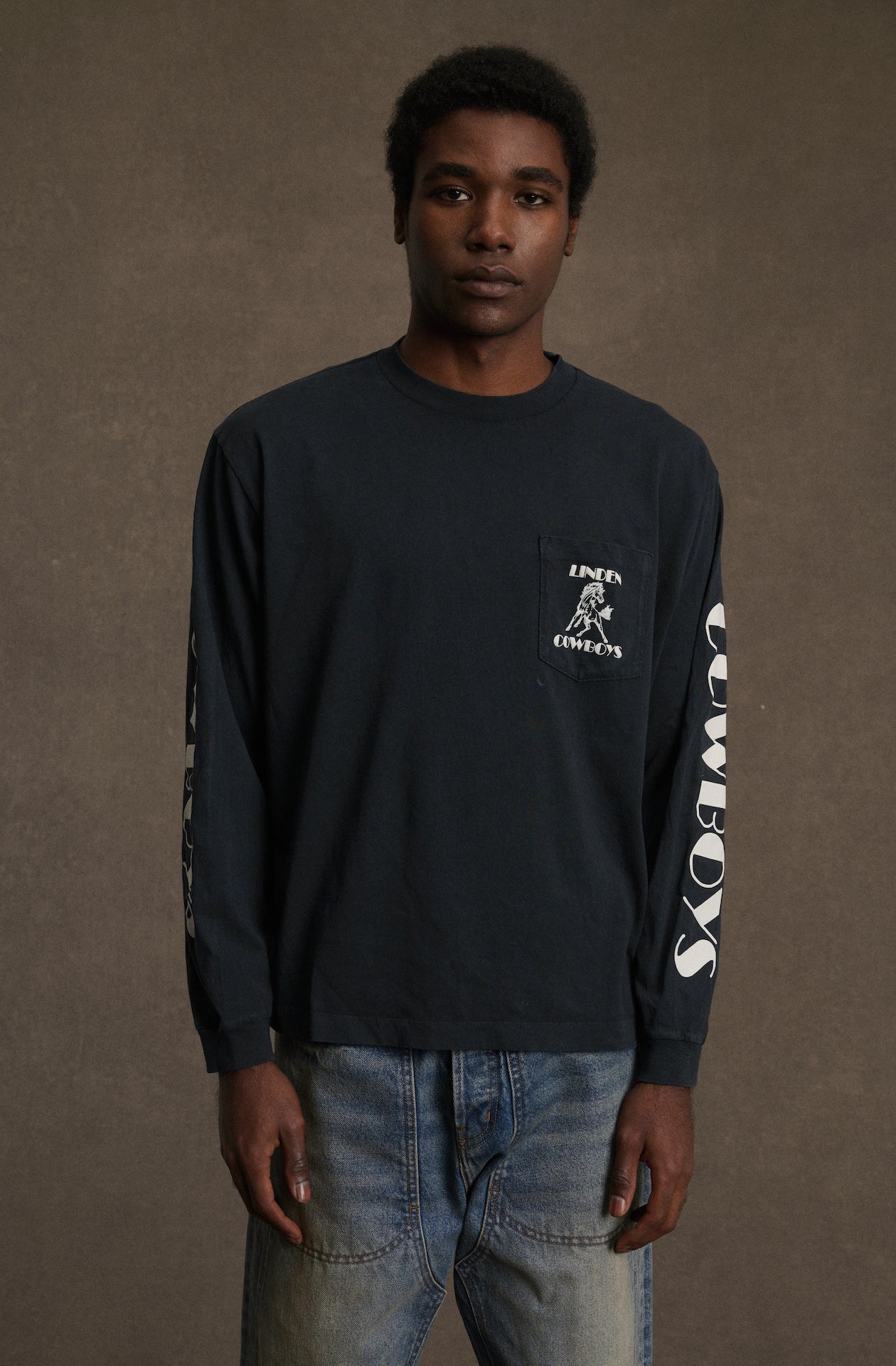 Cowboys Longsleeve Pocket T-Shirt (Vintage Black)