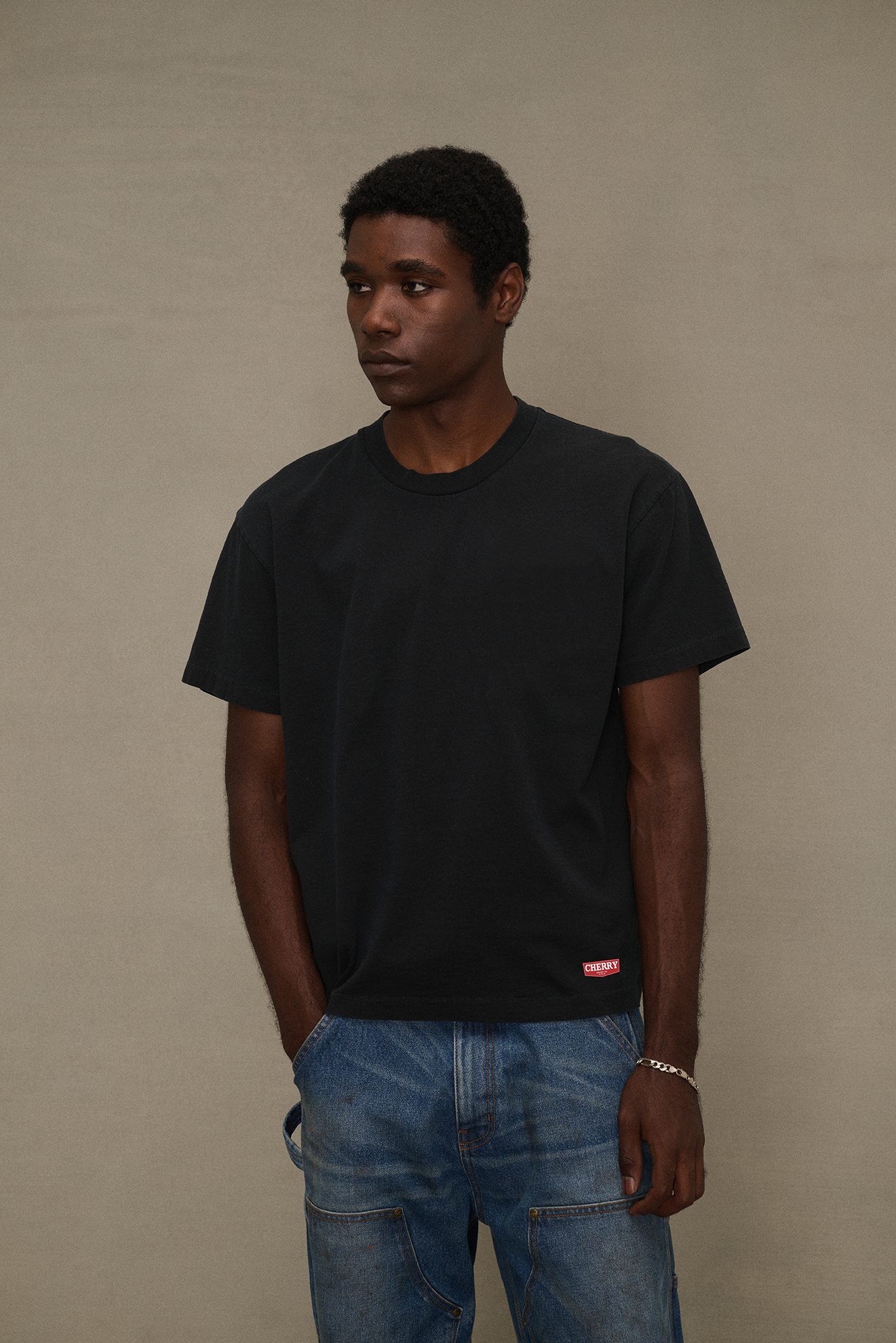 Chevron Classic Pocket T-Shirt (Vintage Black)