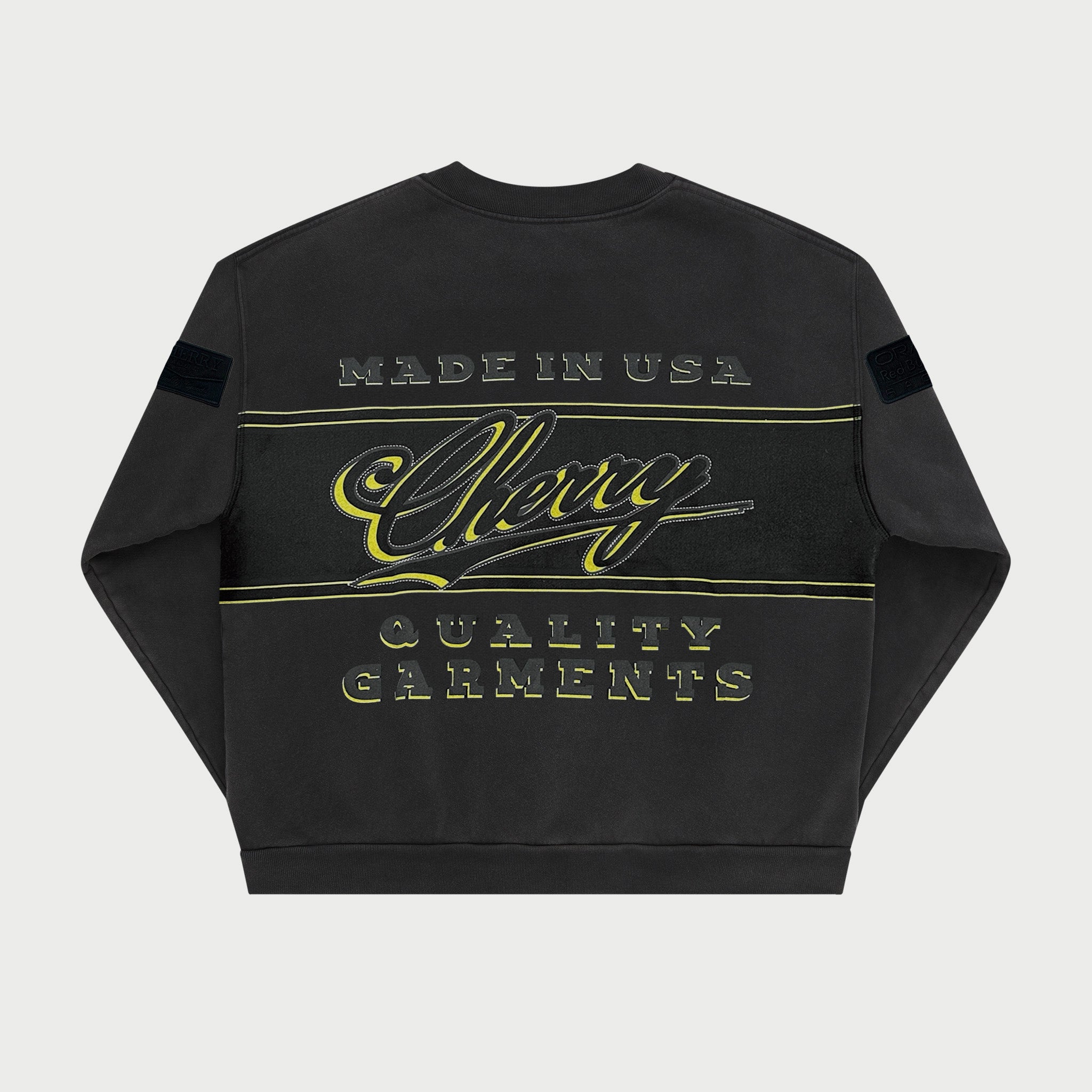 RTrt_CLASSIC_CREWNECK_BLACK_2.jpg