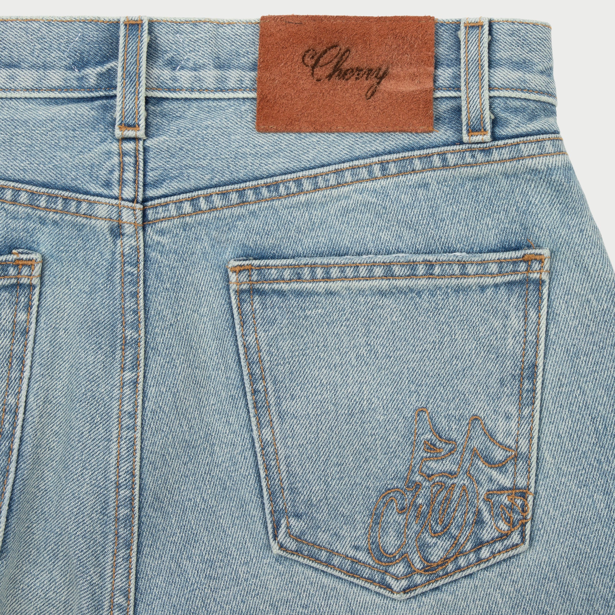 Straight Leg 5 Pocket Denim Jeans (George Wash)