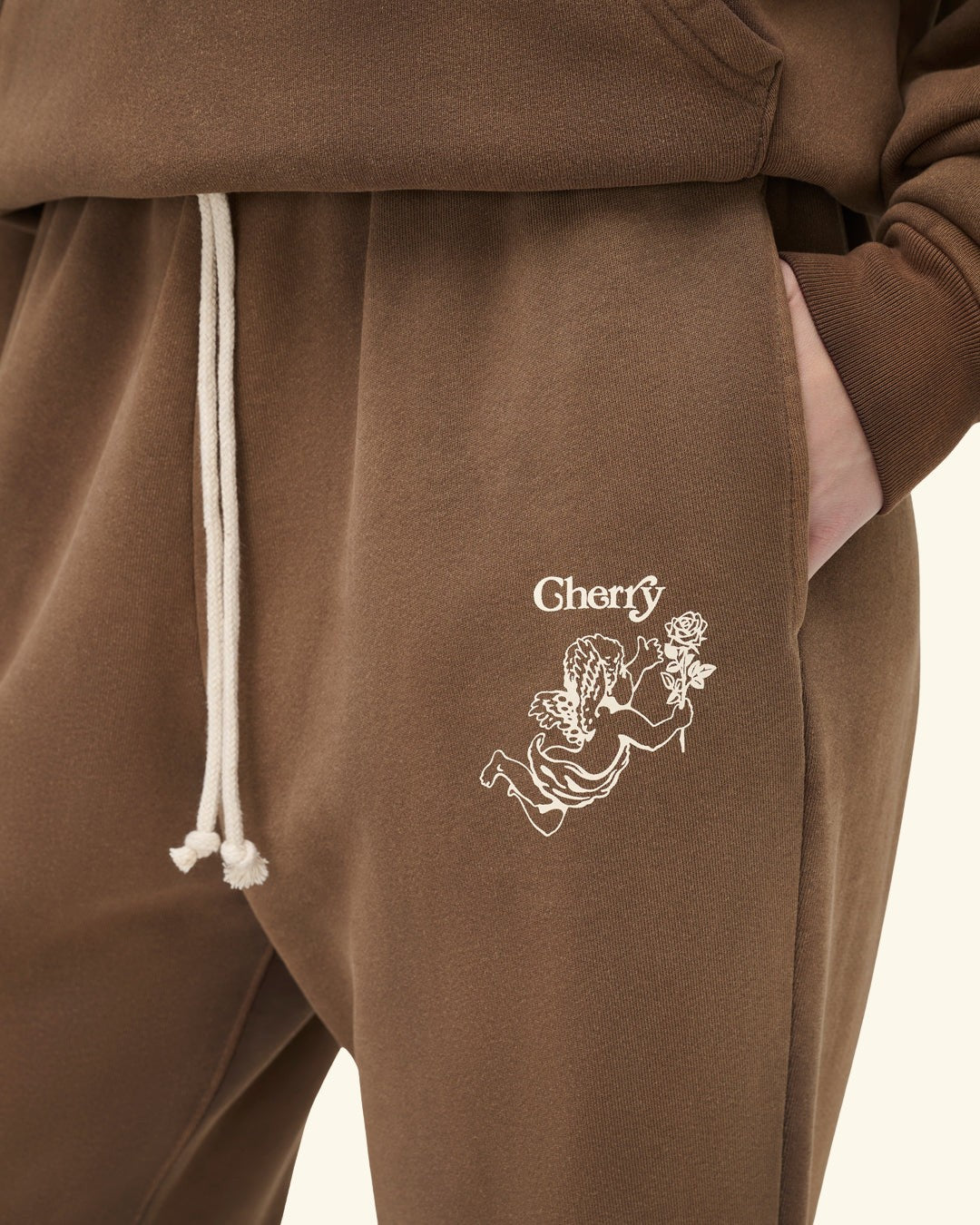 Cherry x GDC Angel Men's Sweatpants (Brown) – CHERRY LA