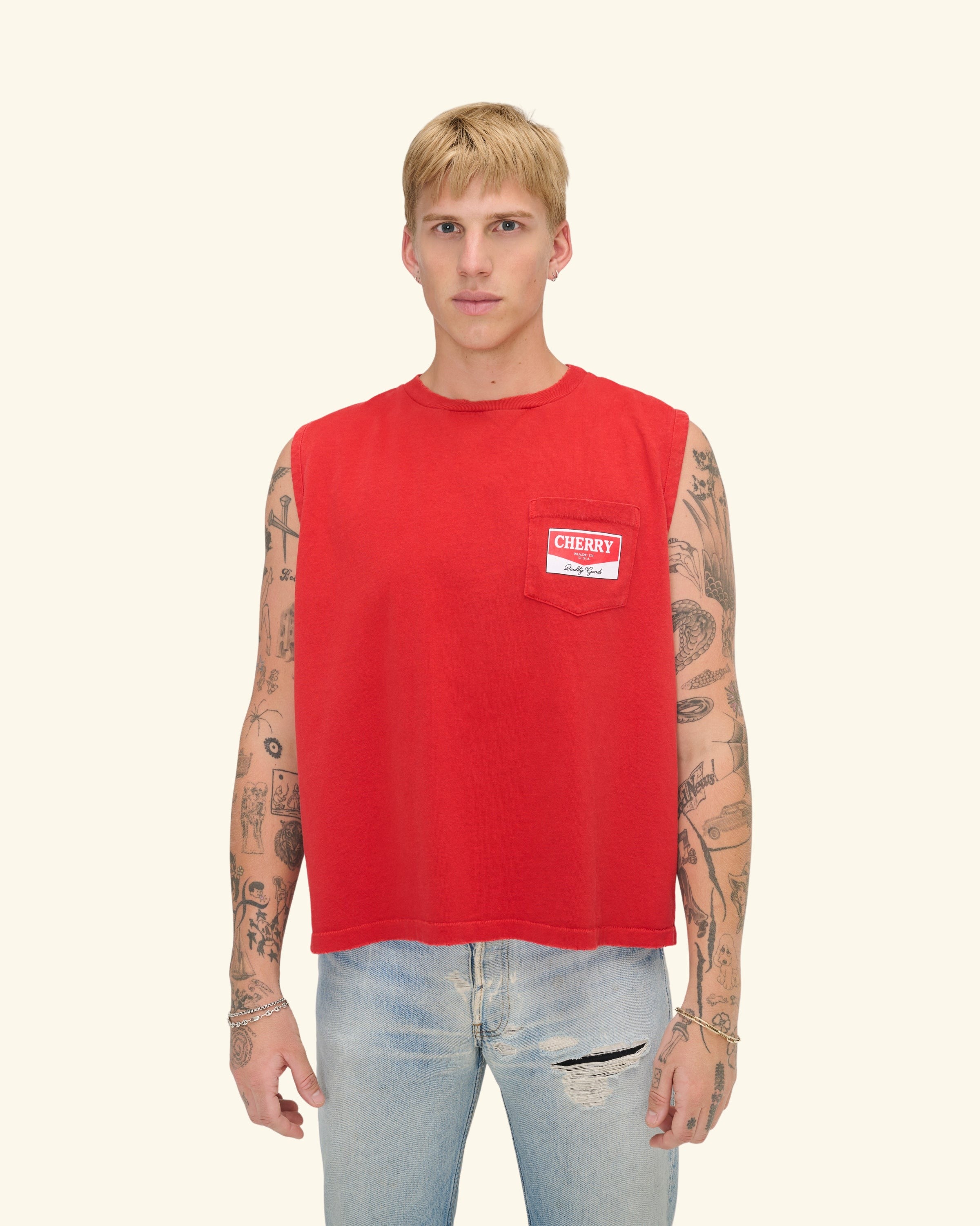 Chevron Logo Pocket Running Shirt (Cherry Red)