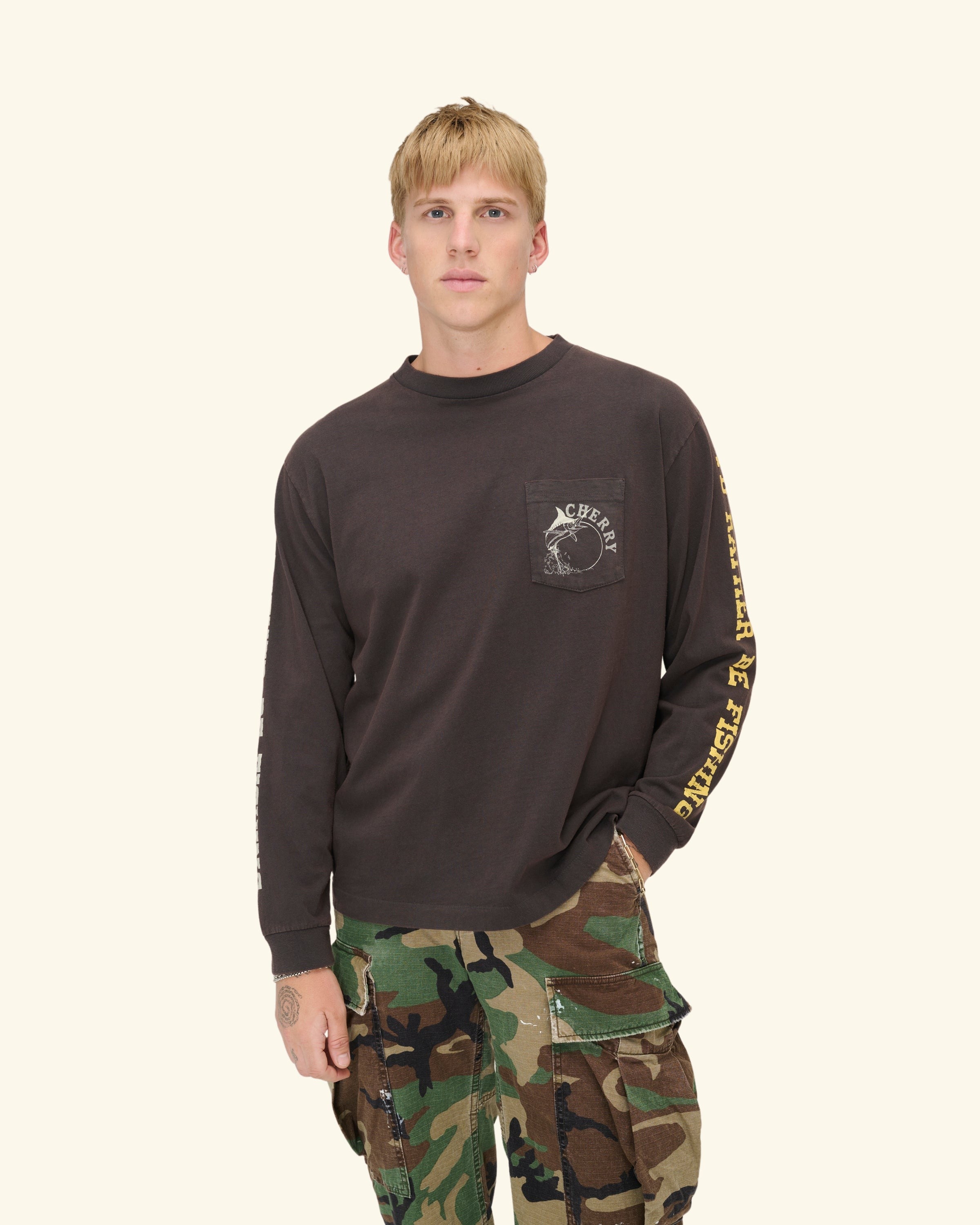 Marlin Fishing Long Sleeve T-Shirt (Vintage Black)
