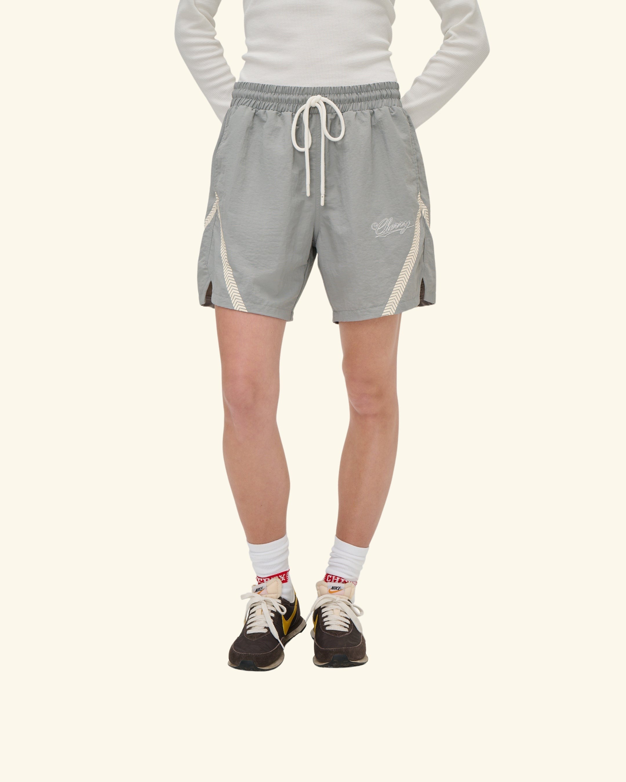 Nylon Running Short (Smoke) – CHERRY LA