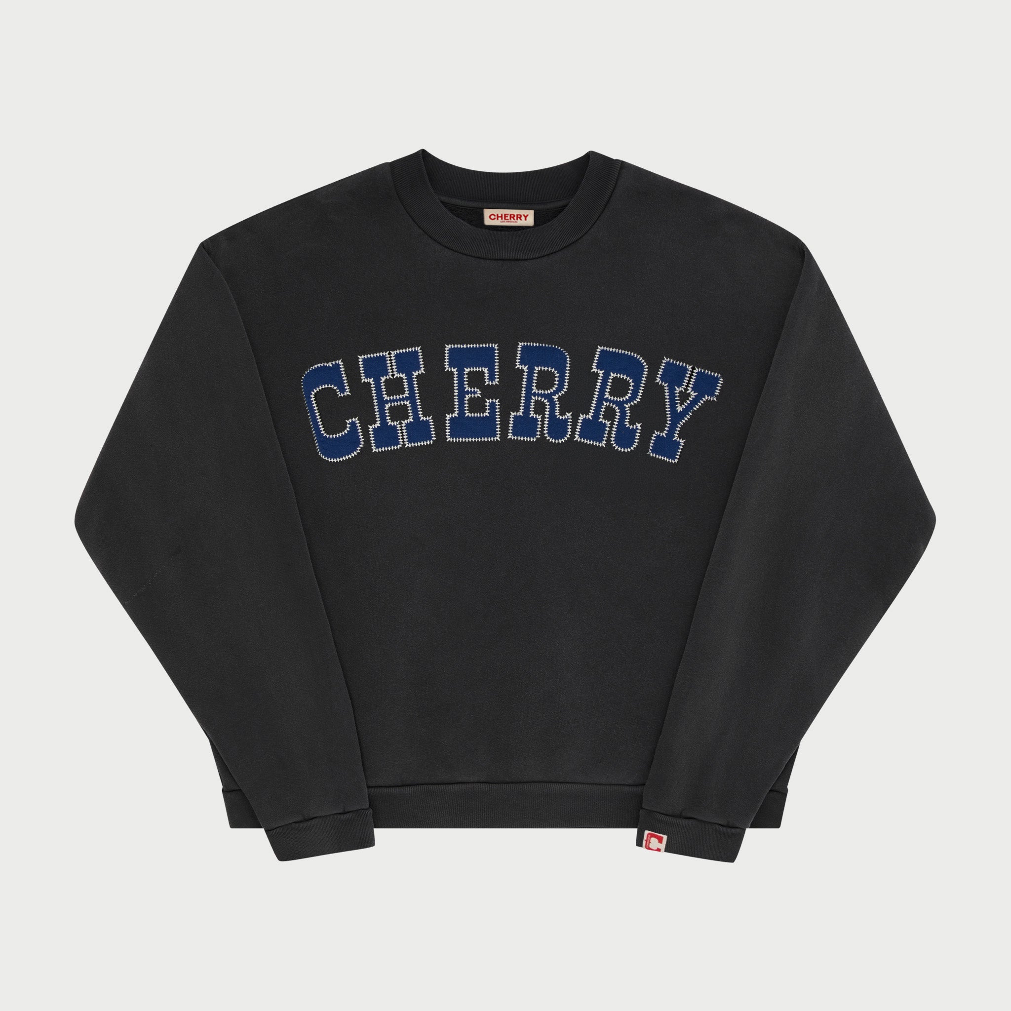 rt_CLASSIC_CREWNECK_BLACK_1_2_3808e7c2-4cbd-4ef0-af70-00c5f2df0042.jpg